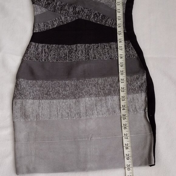 Rachael G Stretch Strappy Dress in gray and black. Size S. - Picture 3 of 13